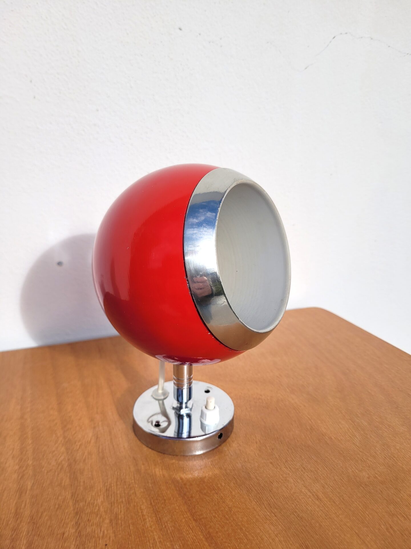 Lampe d'applique eyeball années 70 révisée 02