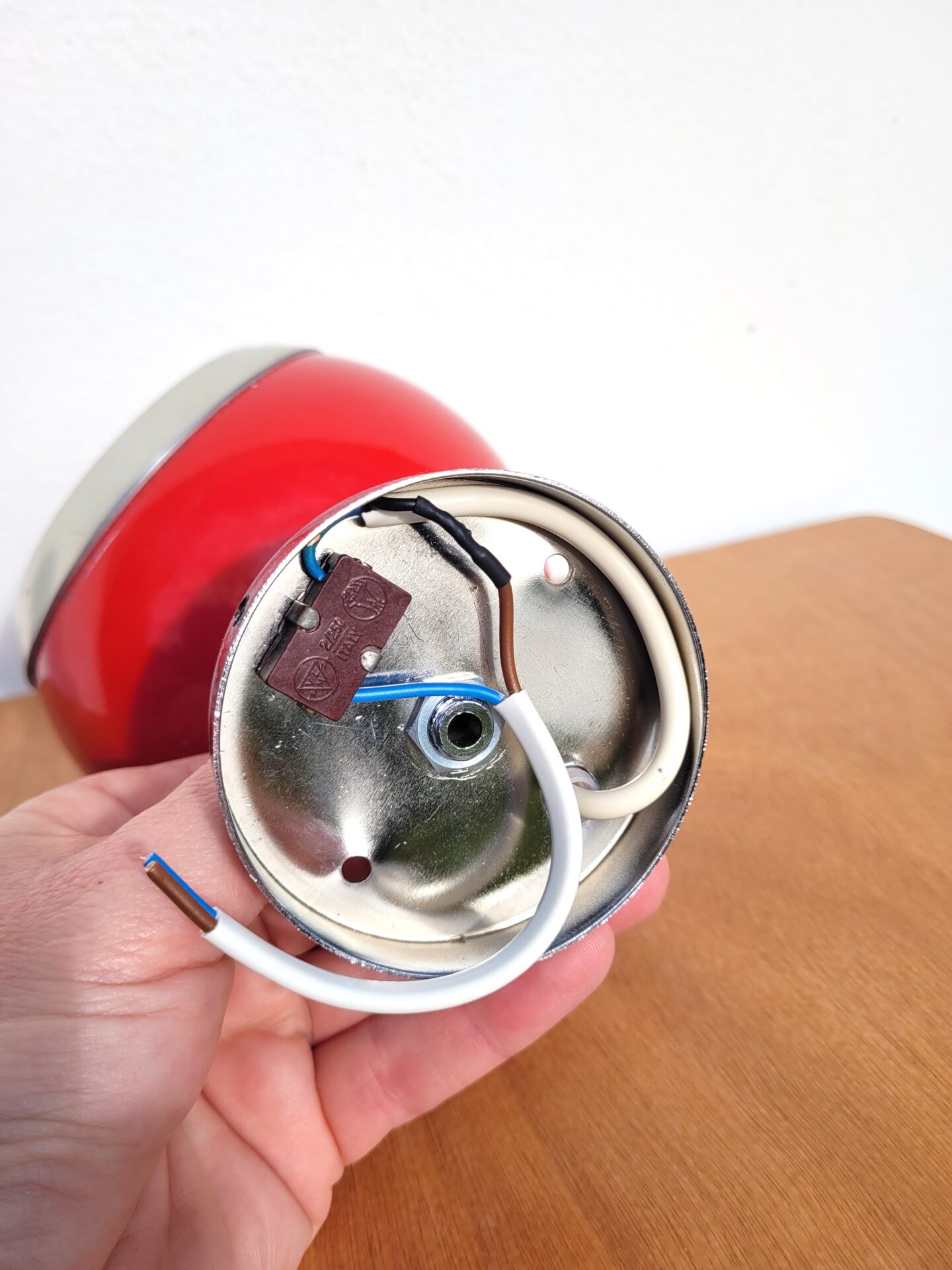 Lampe d'applique eyeball années 70 révisée 06