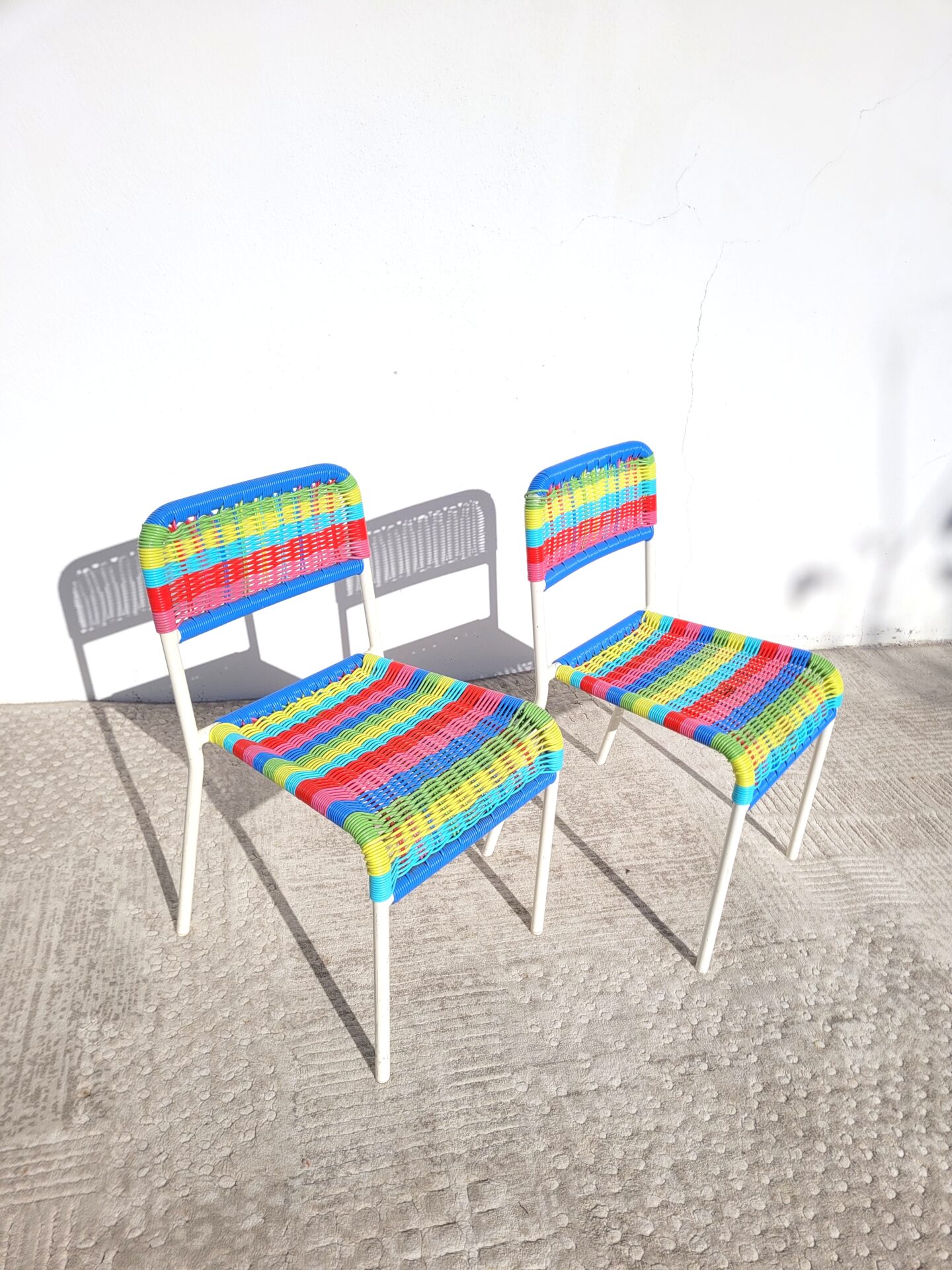 Paire de chaises enfant scoubidou Ikea Fargglad 02