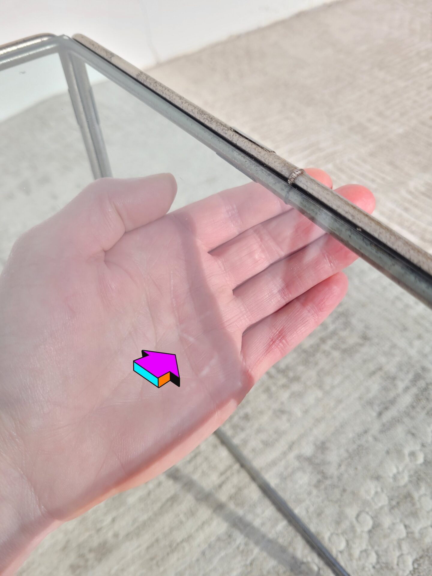 Table basse d'appoint en métal et verre fumé 1970 06