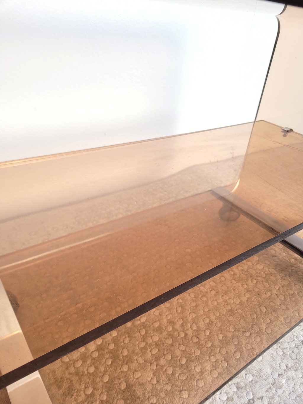 Table basse vintage Michel Dumas pour Roche Bobois en plexiglas fumé 07