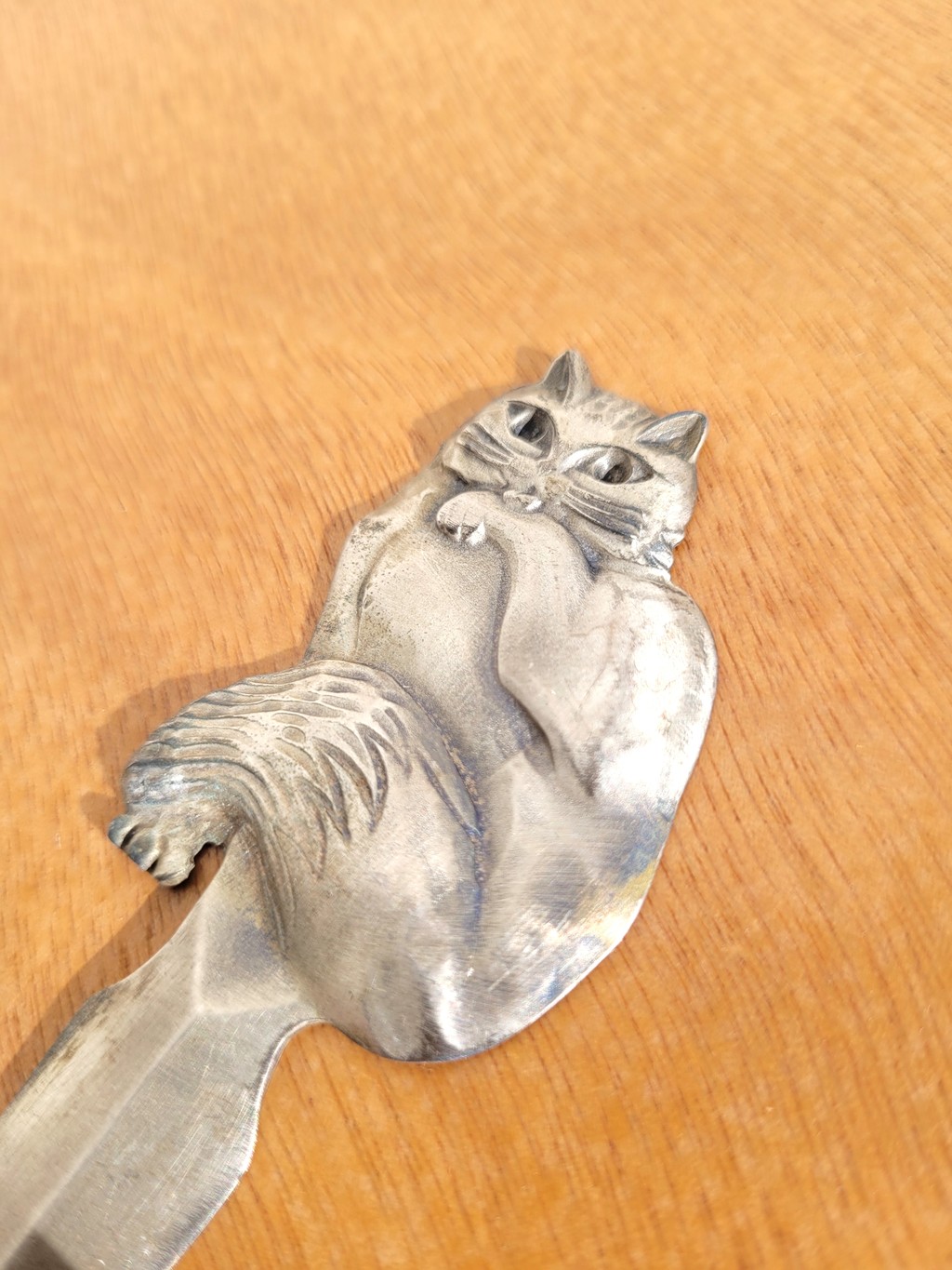 Ouvre lettre chat en métal 02
