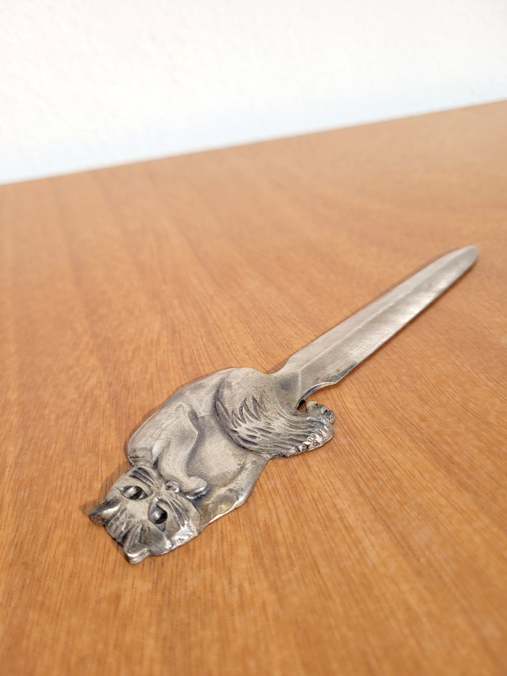 Ouvre lettre chat en métal 03