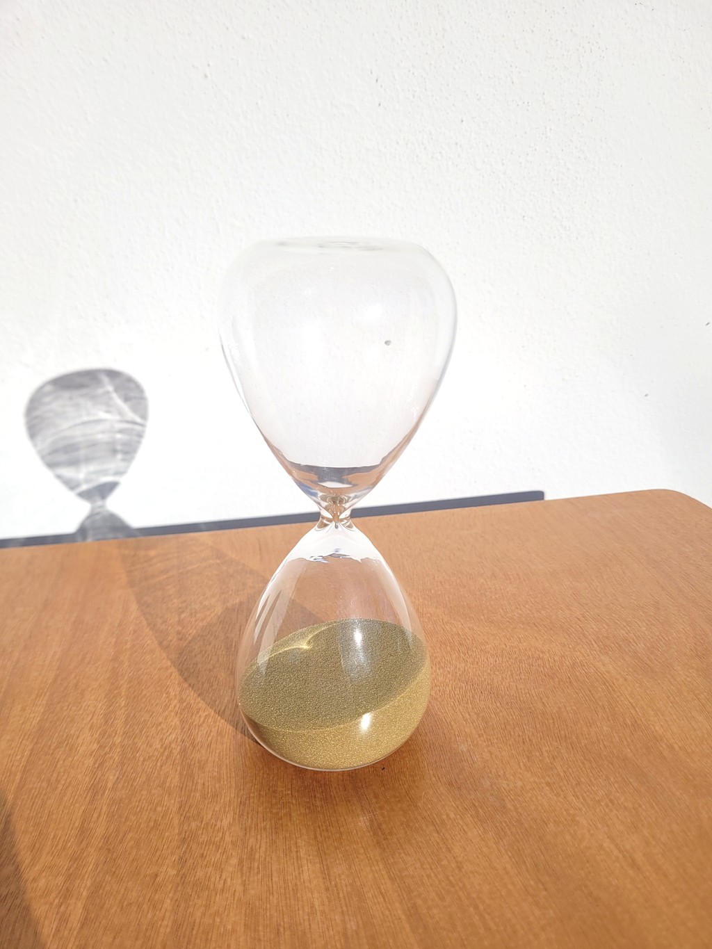 Sablier en verre et sable doré 02