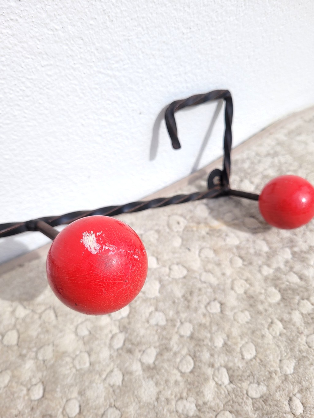 Porte manteaux boules vintage rouge 02