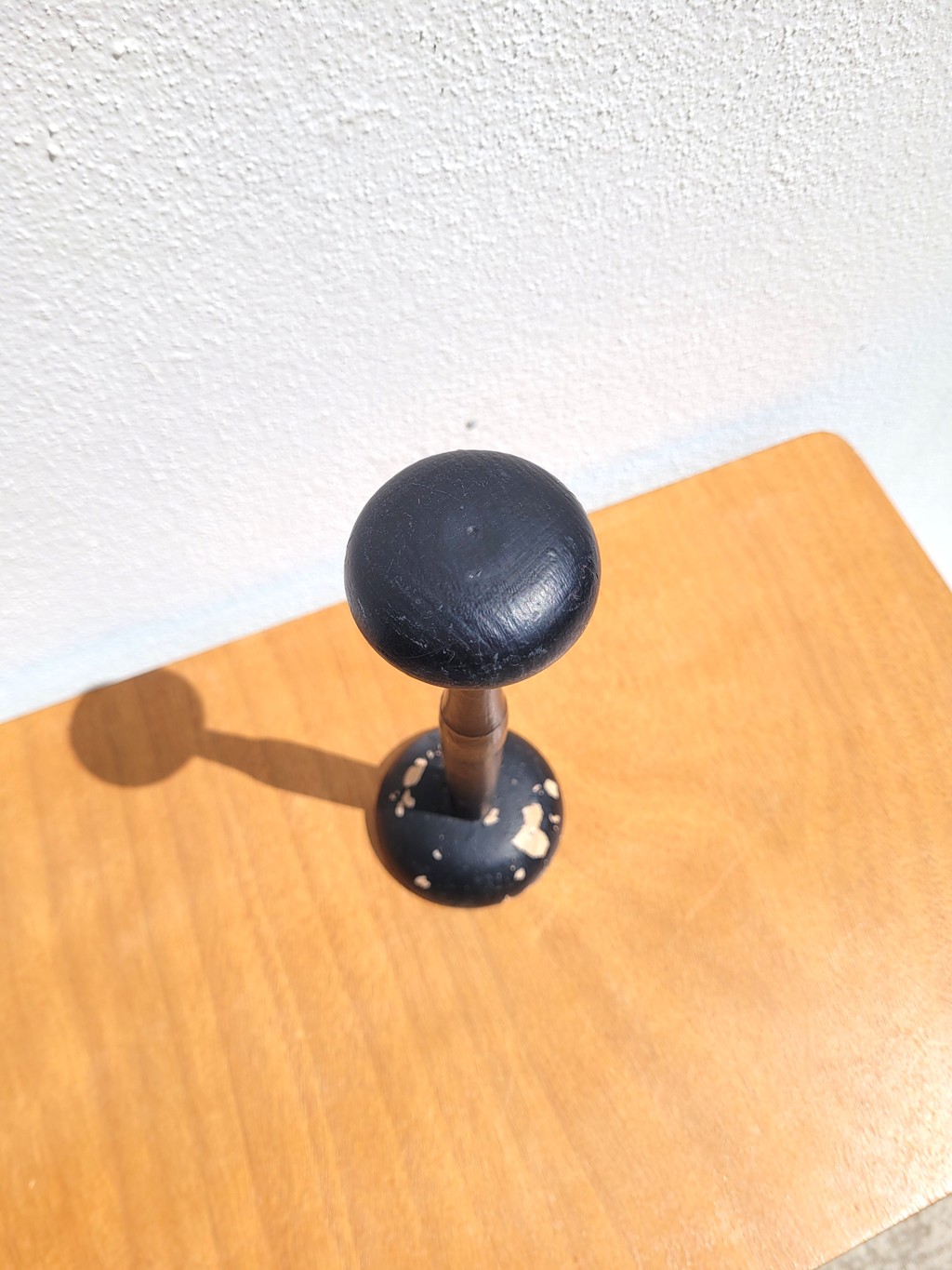 X2 Porte chapeau en bois tourné noir 2 03