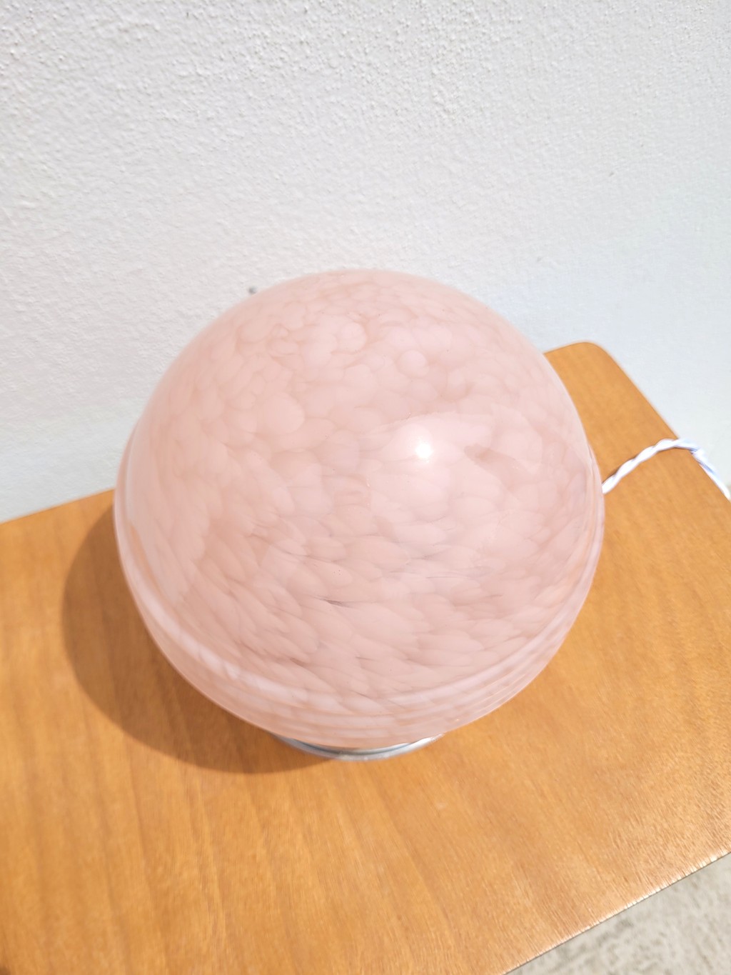 Lampe globe rose esprit Clichy rénovée 02