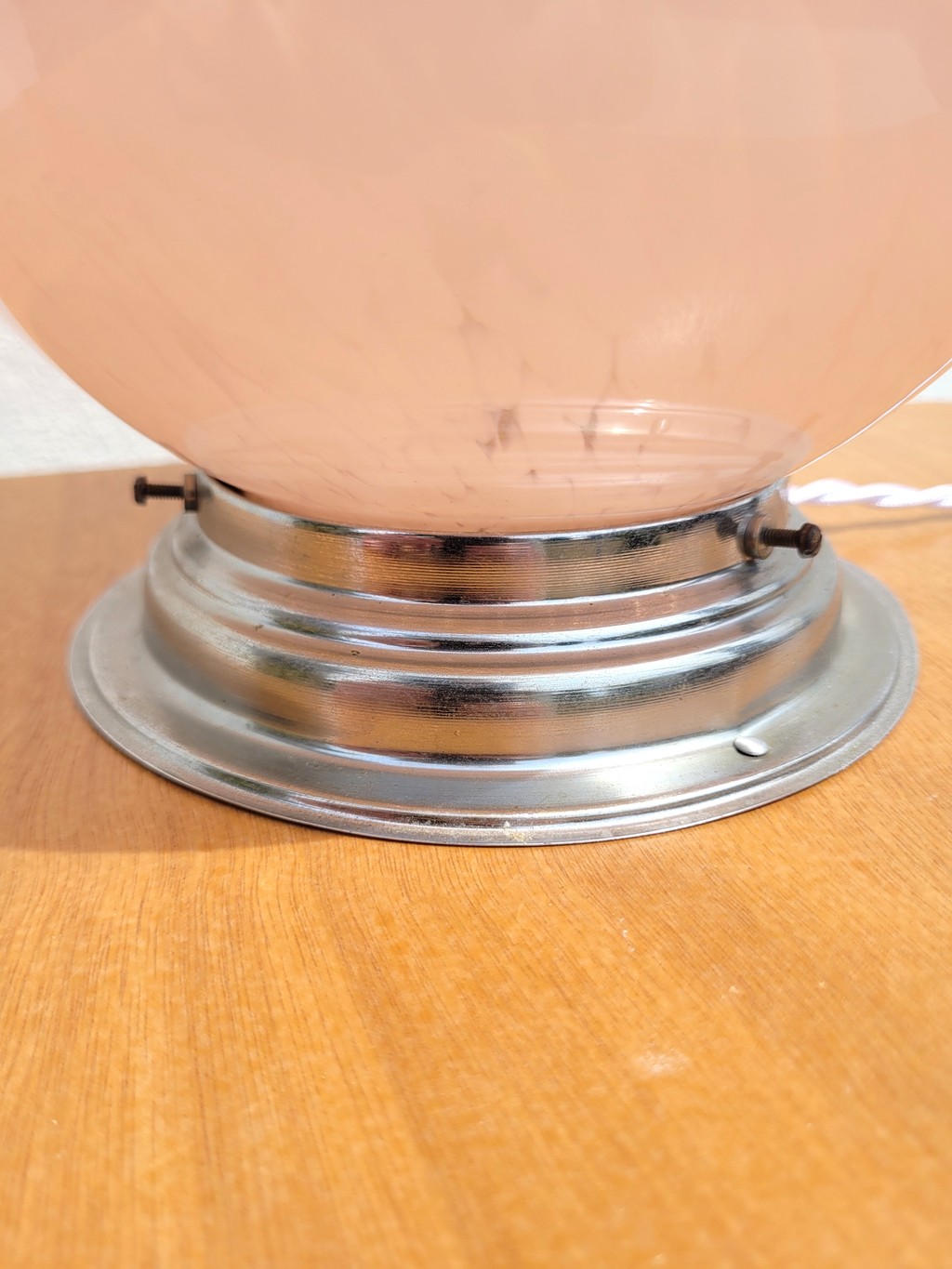 Lampe globe rose esprit Clichy rénovée 03
