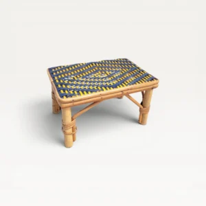 Petite tablette d’appoint en rotin jaune et bleu marine 06