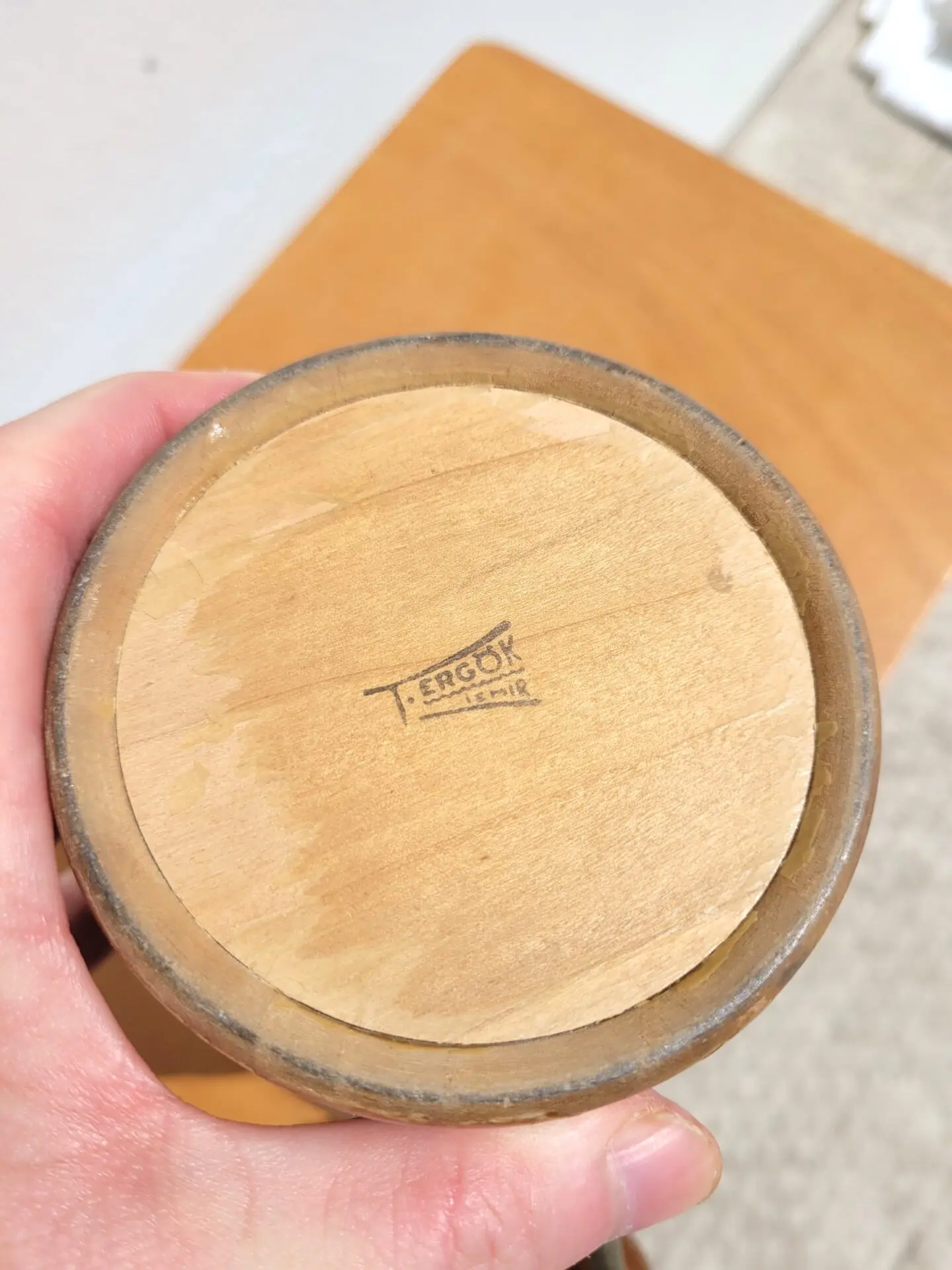 Bouteille thermos vintage en bois tourné signée T Ergök 01