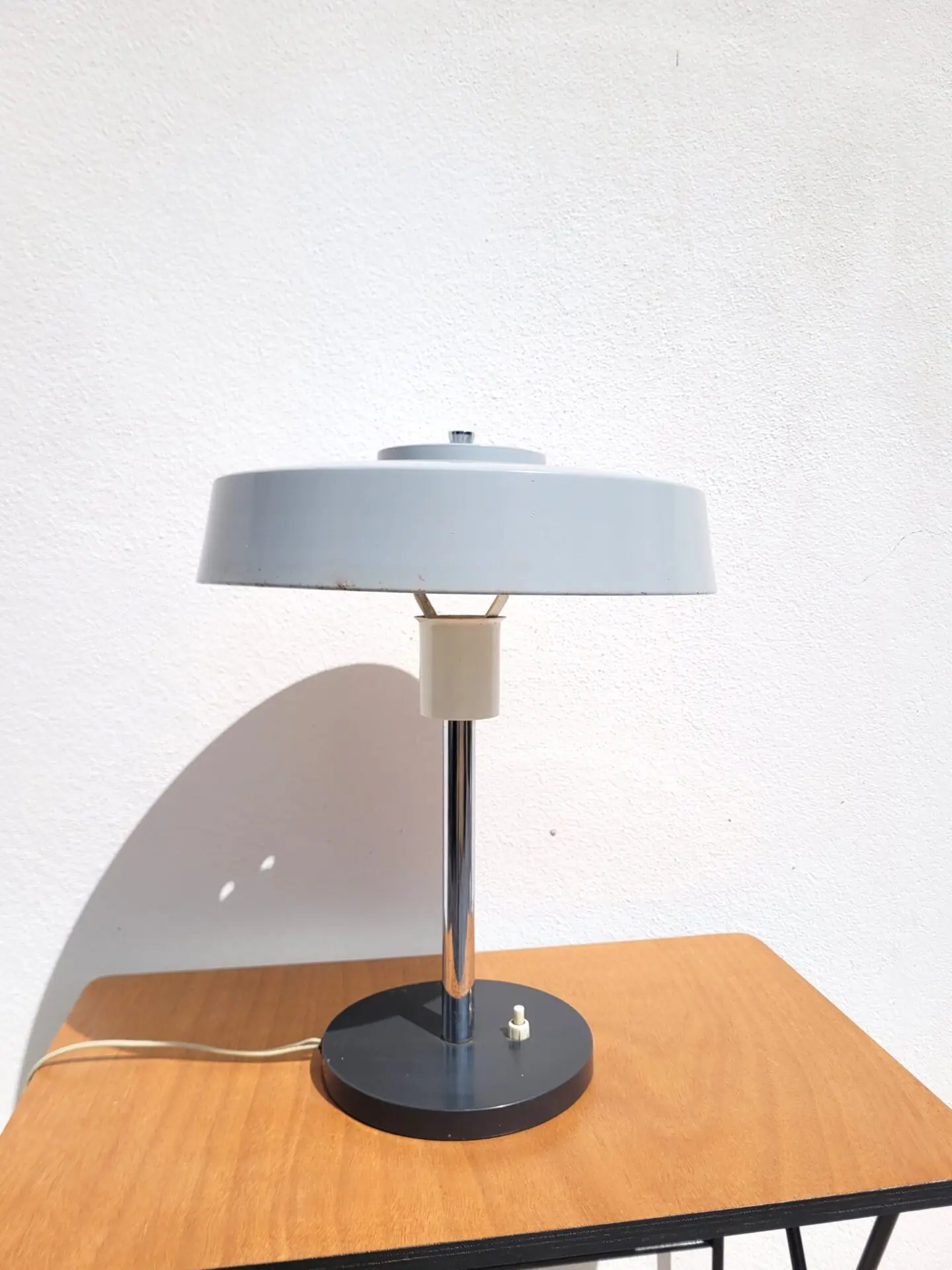 Lampe moderniste Philips années 50 06