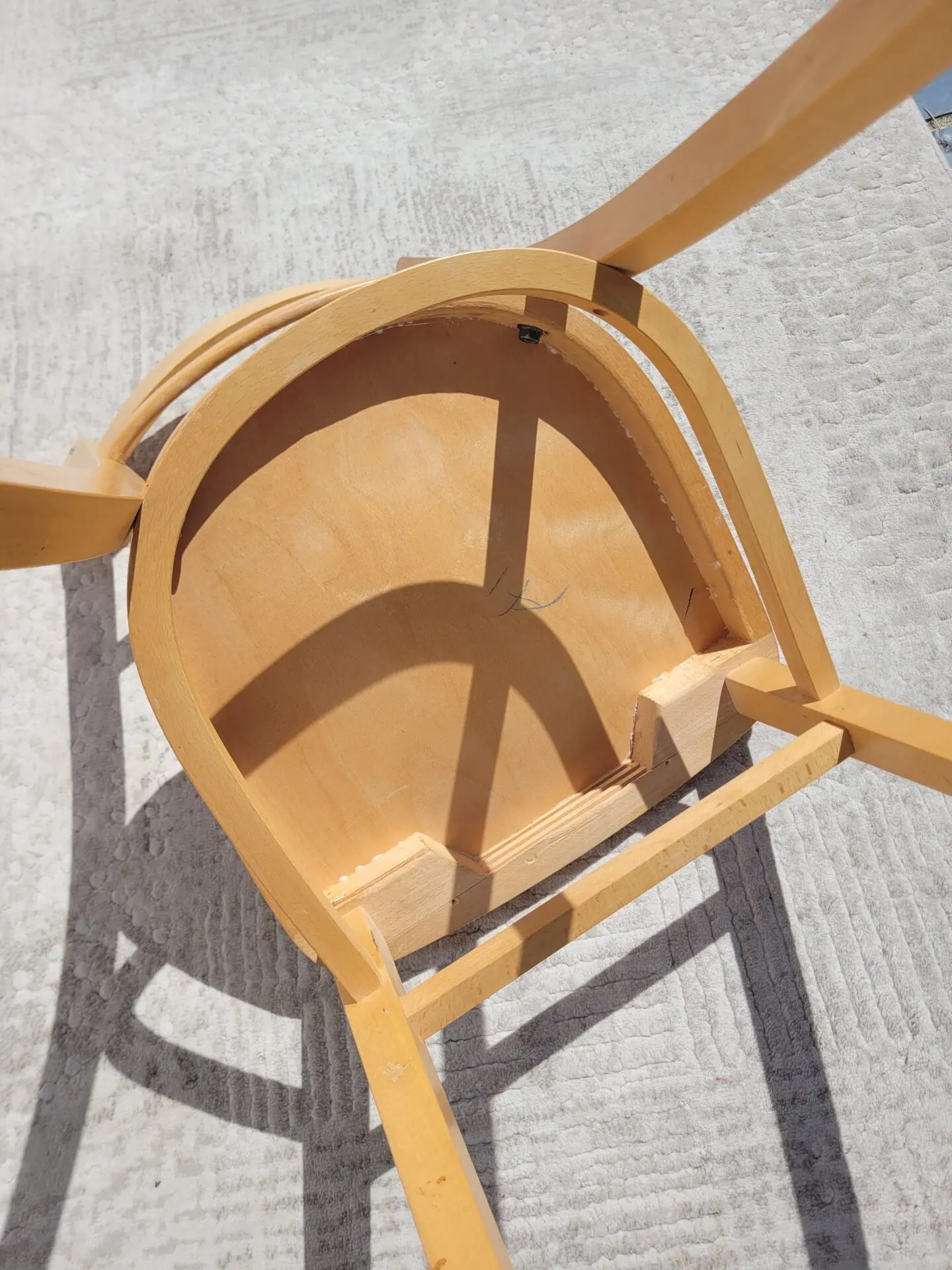Paire de chaises bistrot en hêtre clair 01