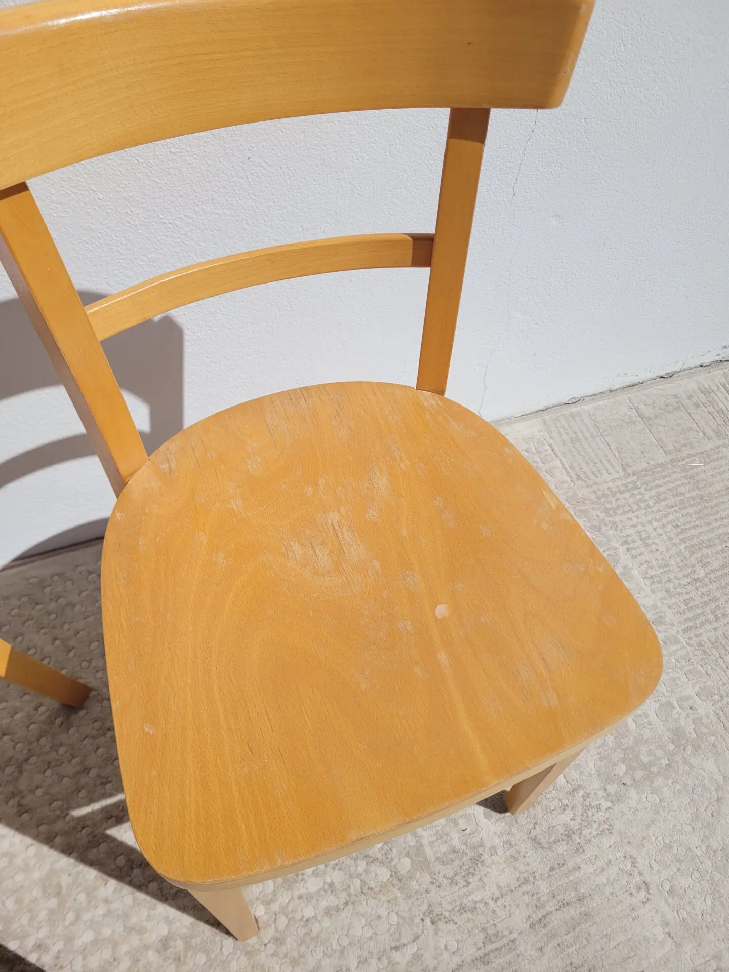 Paire de chaises bistrot en hêtre clair 02