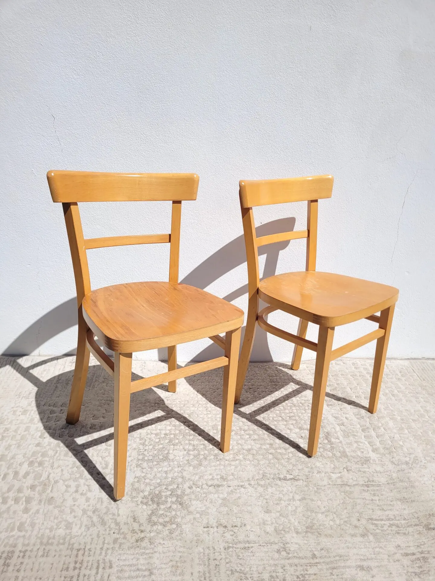 Paire de chaises bistrot en hêtre clair 06
